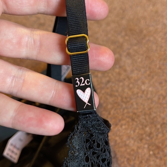 Victoria Secret Black Bombshell Fishnet Bra - Picture 3 of 5